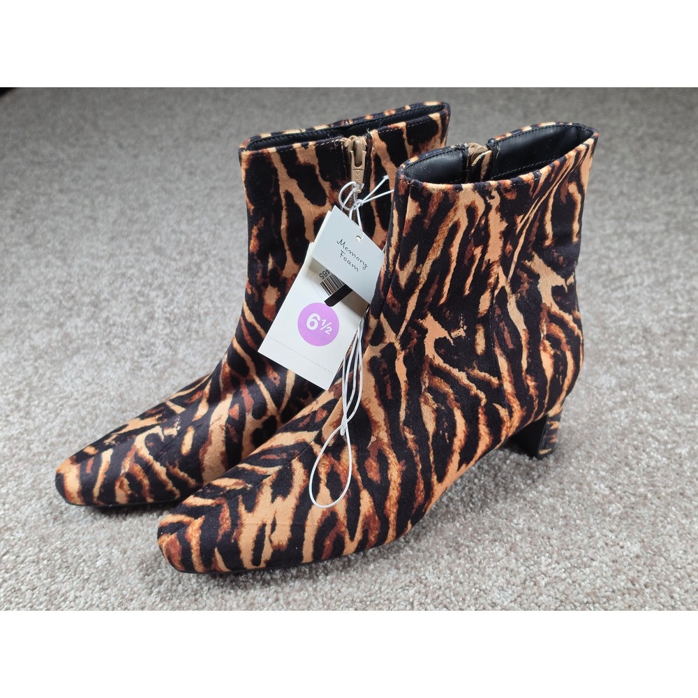 A New Day Tigris Tiger Print Ankle Boots Brown Black Square Toe Zip 6.5 NEW